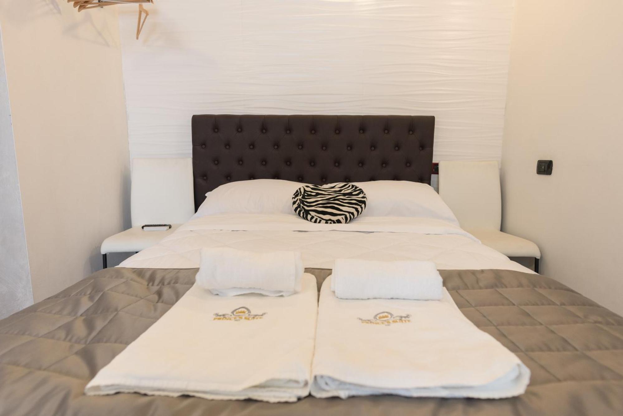 Prince'S Suite - Budget Rooms & Apt Piazza Del Popolo 로마 외부 사진